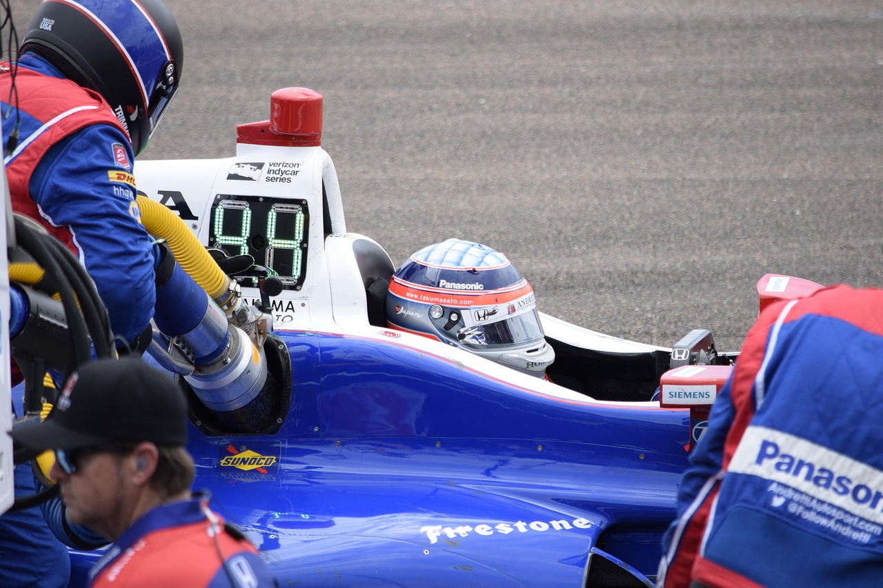 vx号出售：实名制对网络社交的影响