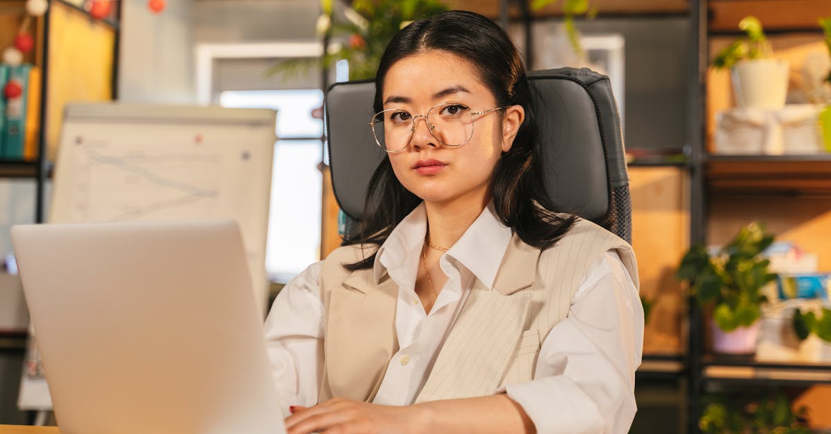 如何在繁忙的工作中保持与伙伴的联系 