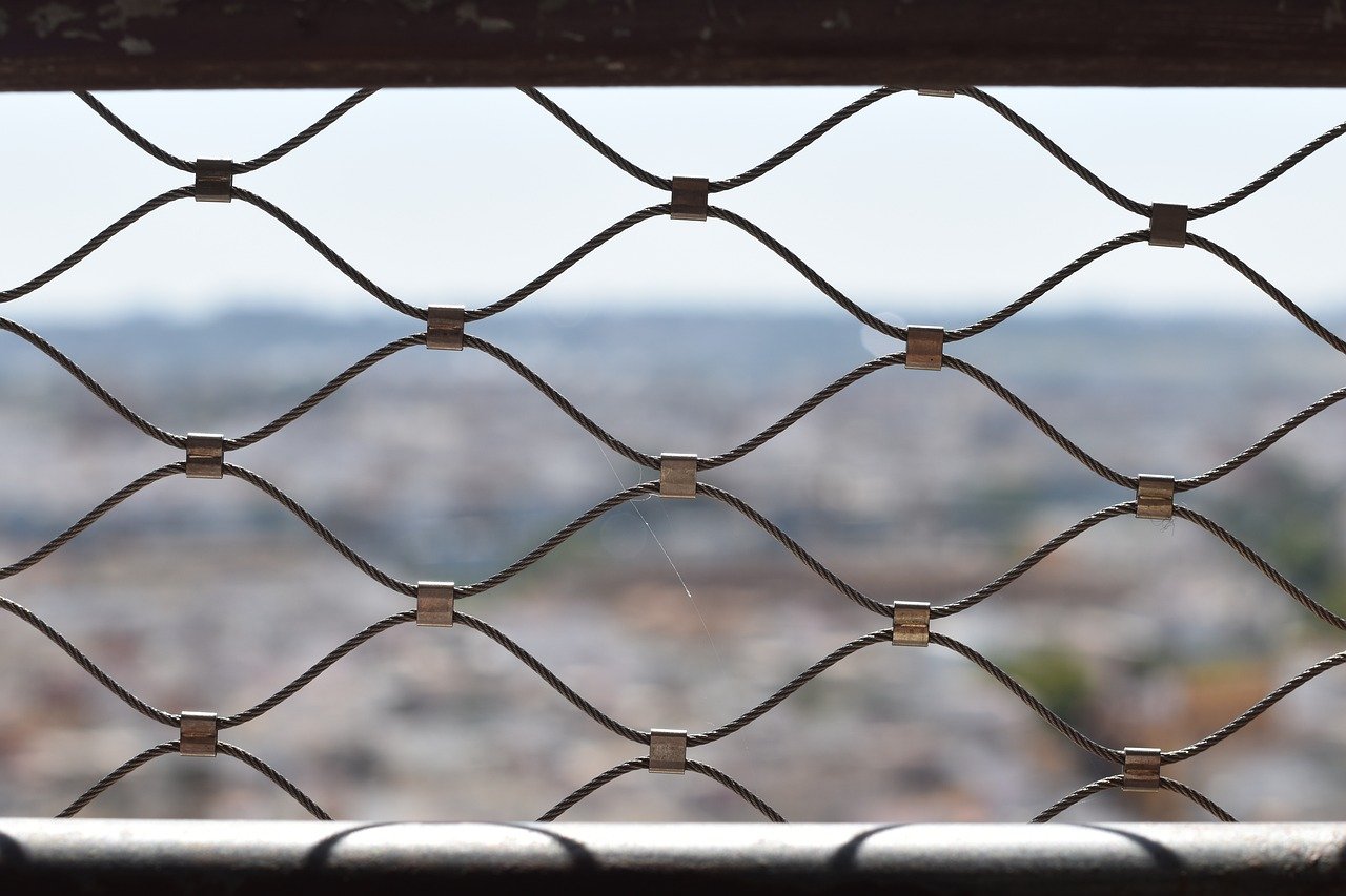 全球住宅ip实名账号：“如何提高流量卡的信誉和口碑？”